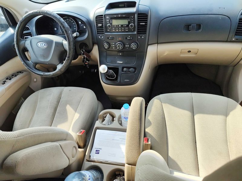 Kia Carnival 2.9 CRDi VGT Concept — zdjęcie 11