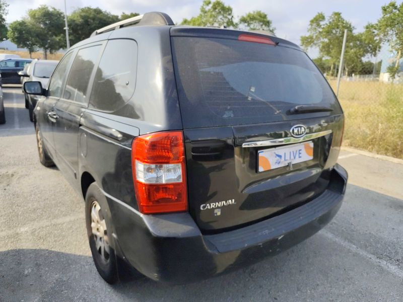 Kia Carnival 2.9 CRDi VGT Concept — zdjęcie 3