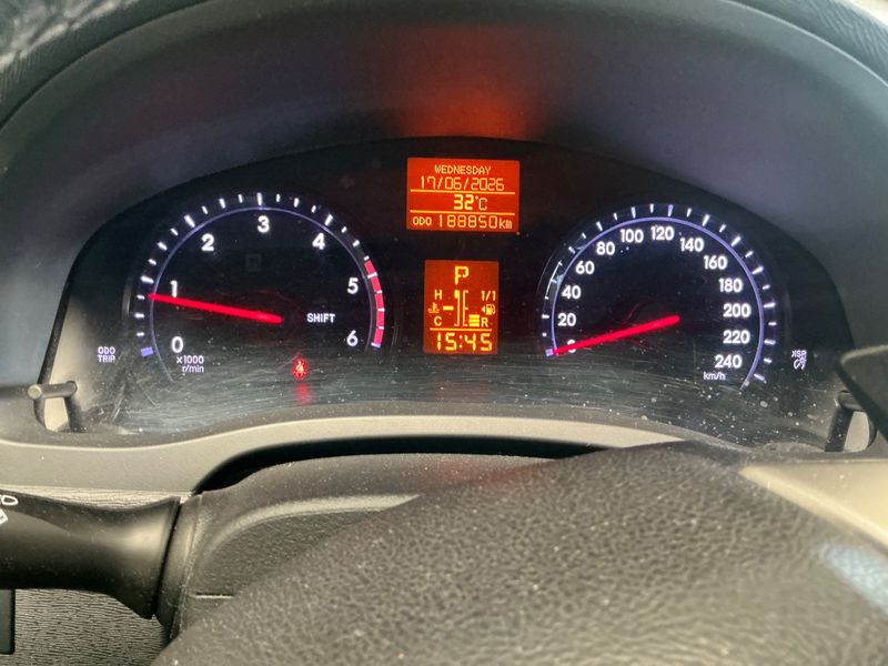Toyota Avensis 2.2 D-4D Edition 2014 – снимка 19