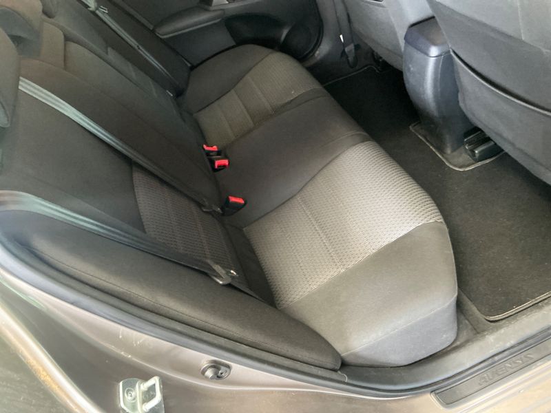 Toyota Avensis 2.2 D-4D Edition 2014 – снимка 31