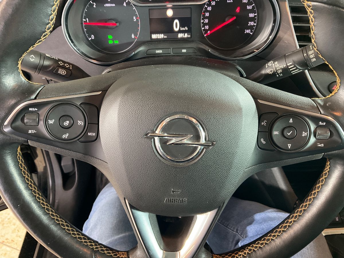 Opel Crossland 2018 — photo 23