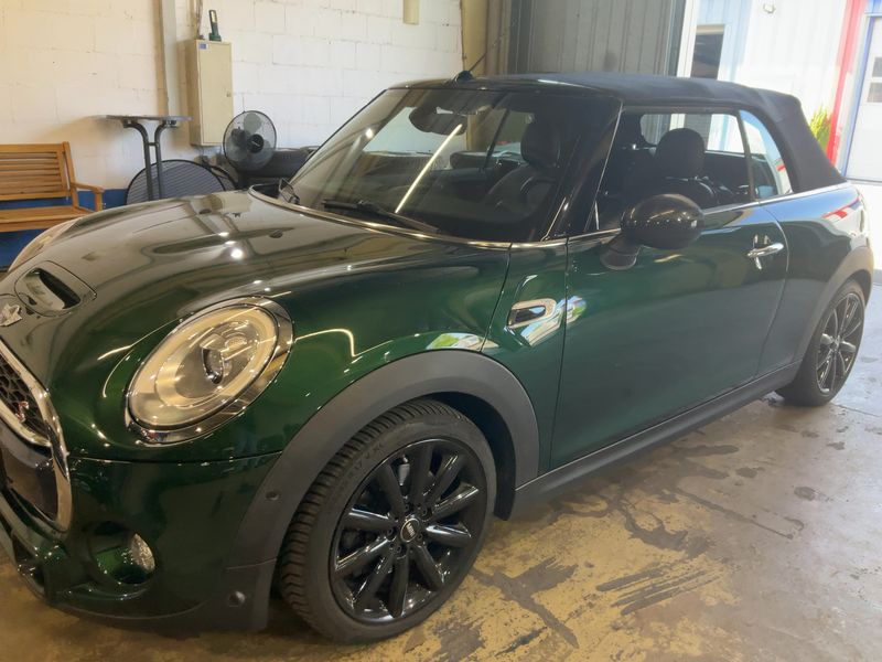 MINI Cabrio Cooper S — zdjęcie 2