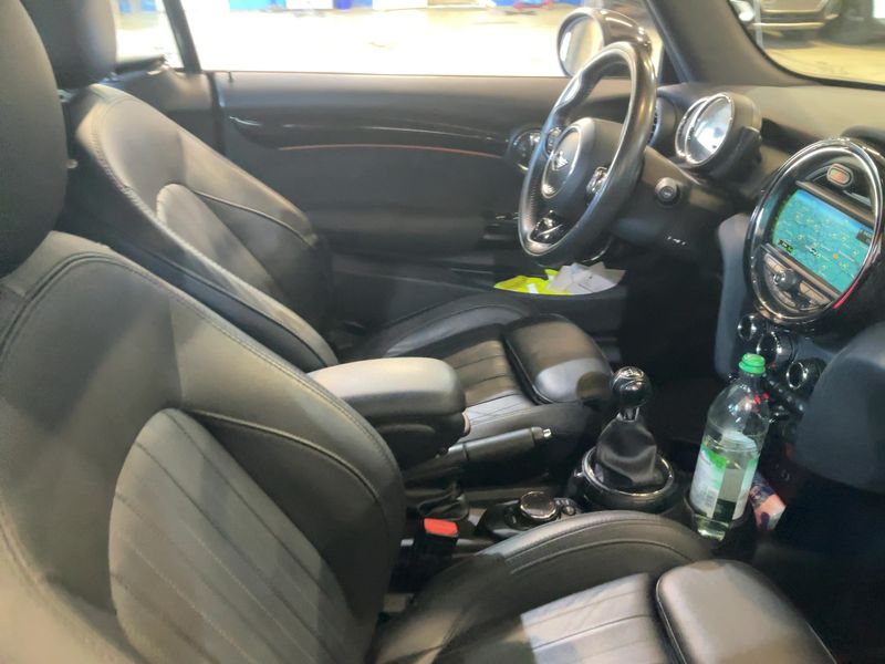 MINI Cabrio Cooper S — zdjęcie 11