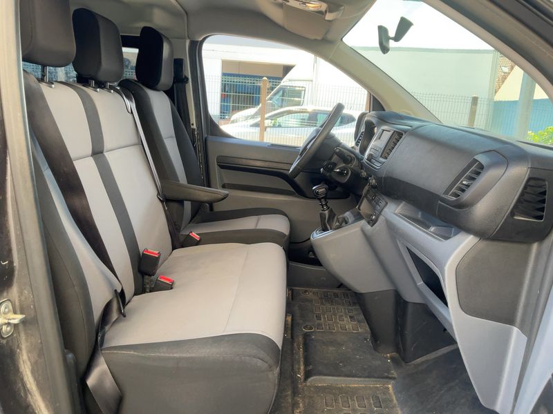 Citroen Jumpy 1.6 Blue-HDi Confort XL — zdjęcie 11