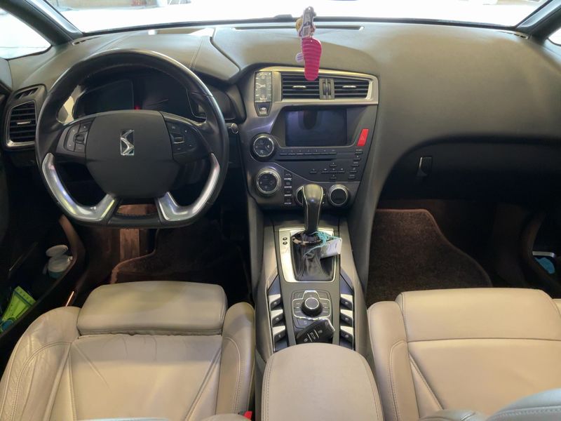 Citroen DS5 1.6 THP SoChic — zdjęcie 12