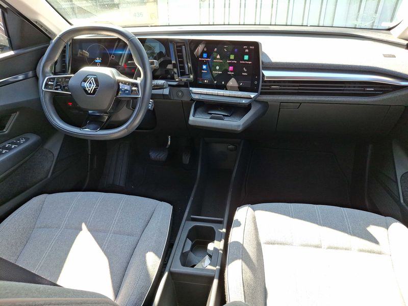 Renault Megane E-Tech electric drive 96 kW Equilibre — zdjęcie 11