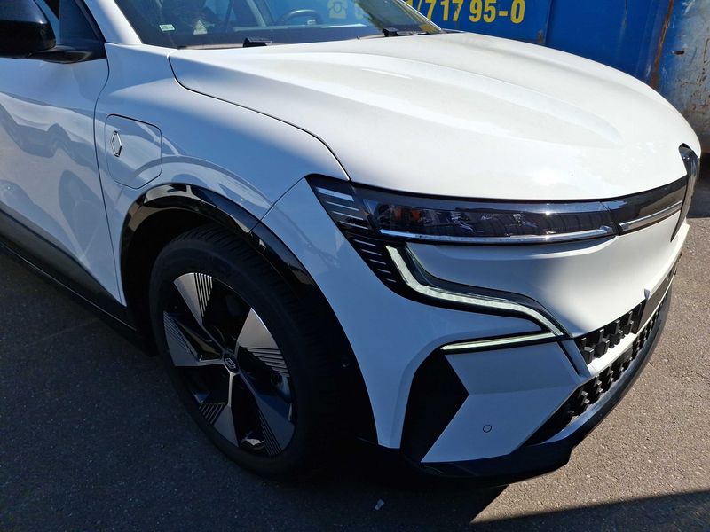 Renault Megane E-Tech electric drive 96 kW Equilibre — zdjęcie 6