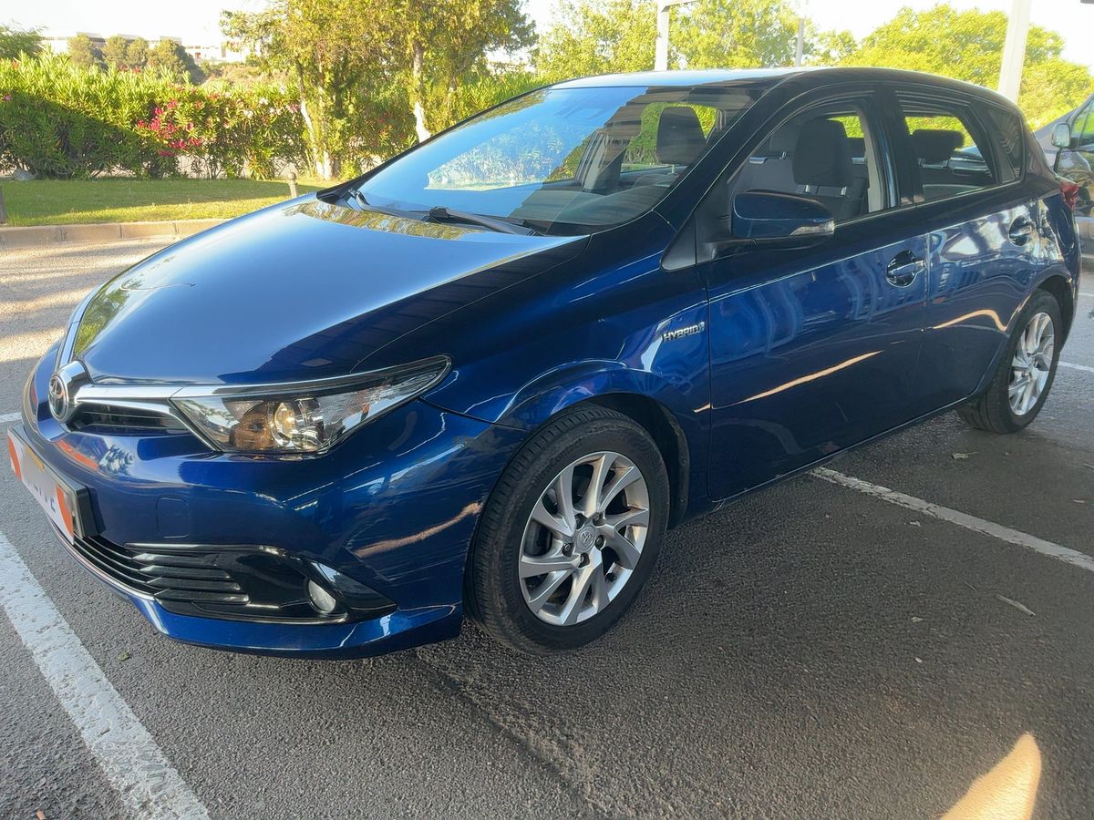 Toyota Auris 2016