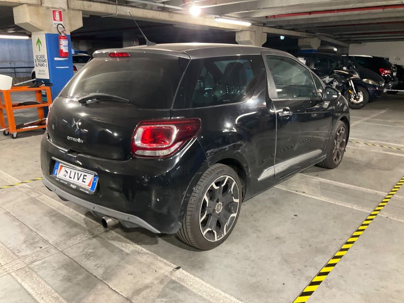 Citroen DS3 1.2 VTi SoChic — zdjęcie 2