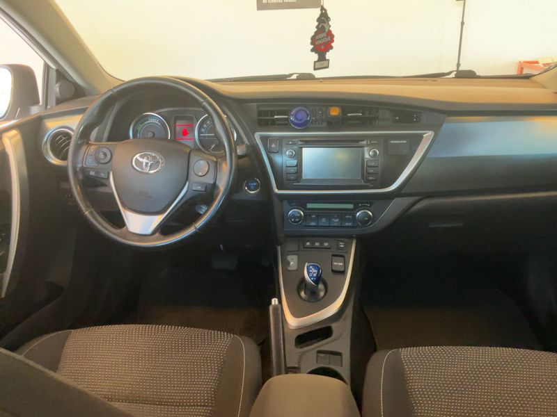Toyota Auris 1.8 Hybrid Active+ — zdjęcie 12