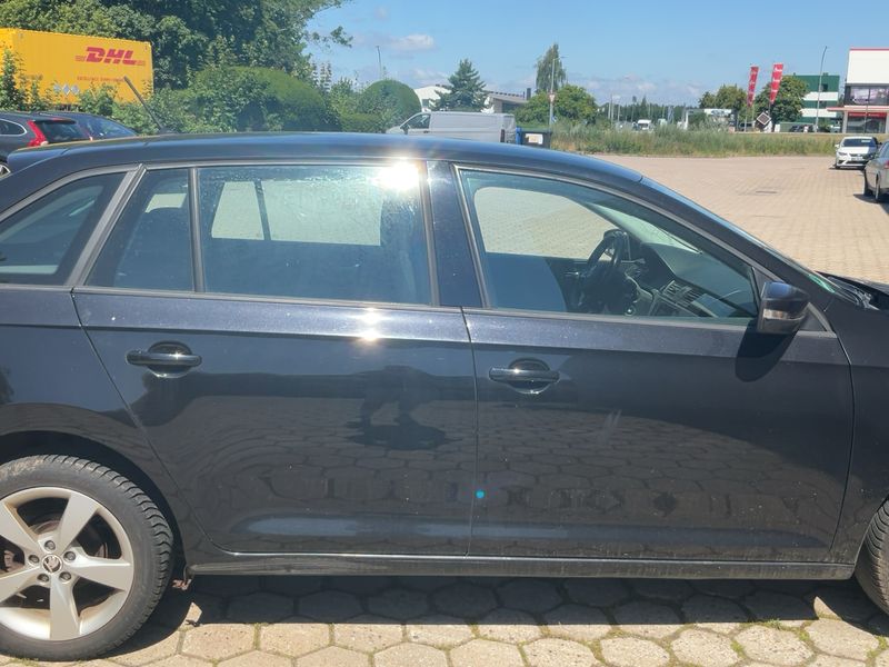 Skoda Rapid Spaceback 1.2 TSI Ambition — zdjęcie 7