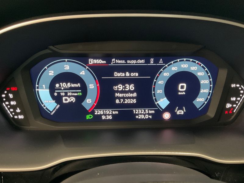 Audi Q3 35 TDI S line — zdjęcie 13