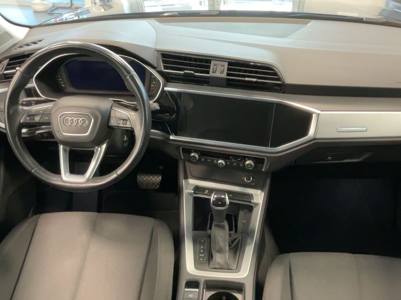 Audi Q3 35 TDI S line — zdjęcie 12