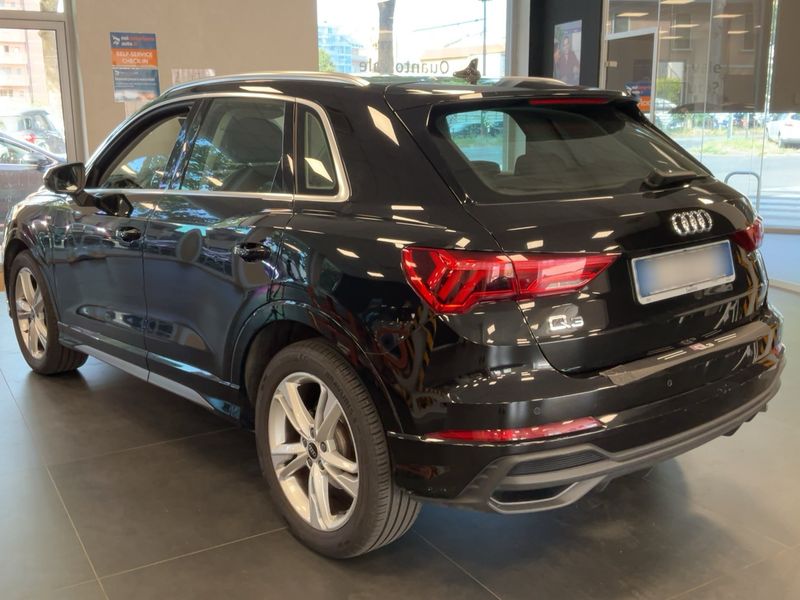 Audi Q3 35 TDI S line — zdjęcie 3