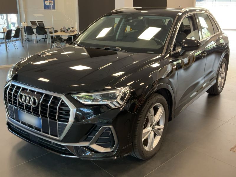 Audi Q3 35 TDI S line