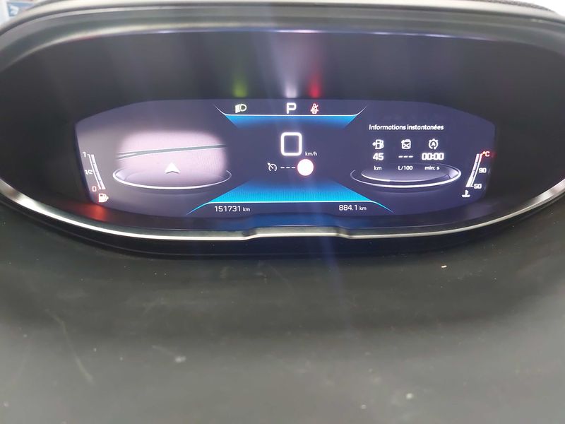 Peugeot 3008 1.5 Blue-HDi Allure Pack 2023 – снимка 12