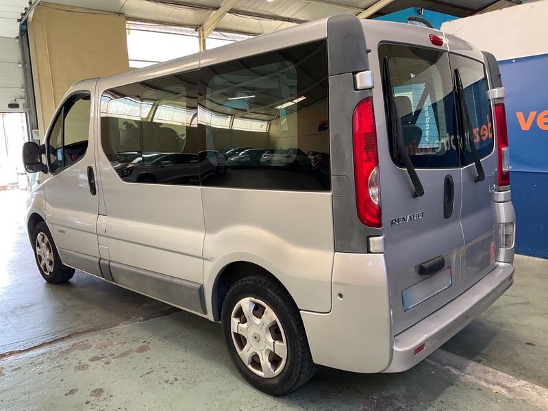 Renault Trafic 2.0 dCi Passenger Expression — zdjęcie 3