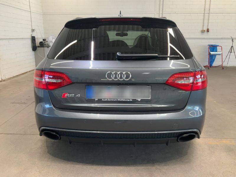 Audi RS 4 4.2 V8 FSI quattro — zdjęcie 5