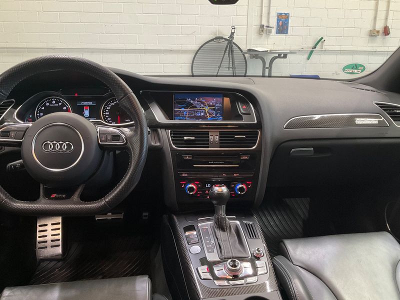 Audi RS 4 4.2 V8 FSI quattro — zdjęcie 12