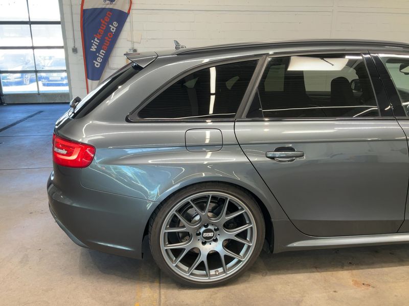 Audi RS 4 4.2 V8 FSI quattro — zdjęcie 6