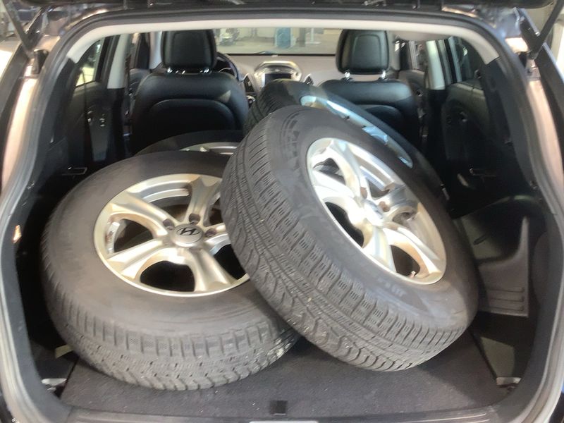Hyundai ix35 2.0 CRDi Trend AWD — zdjęcie 10