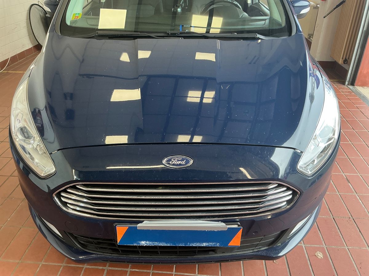 Ford Galaxy 2017 — photo 49