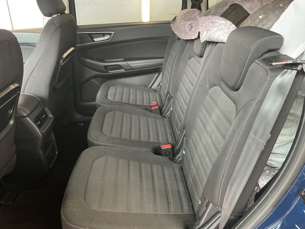 Ford Galaxy 2017 — photo 38