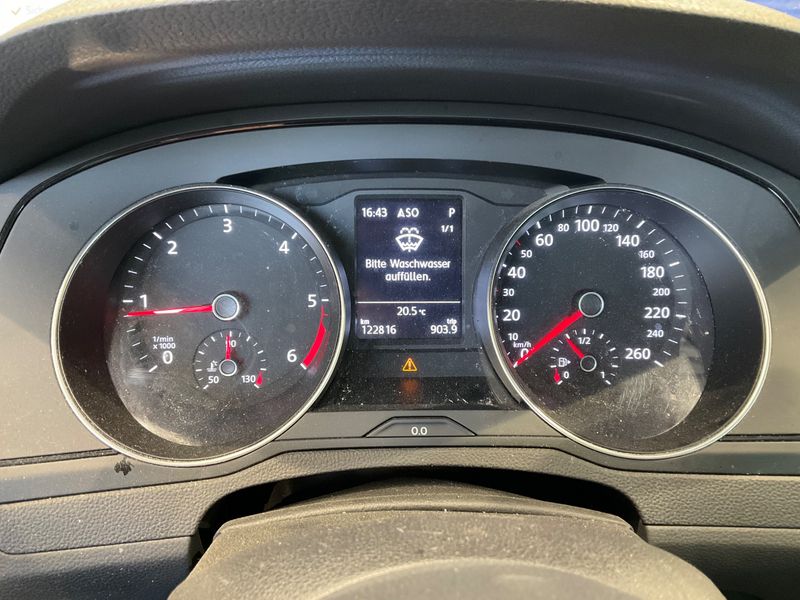 Volkswagen Passat 2.0 TDI — zdjęcie 13