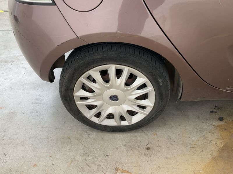 Lancia Ypsilon 1.2 Gold 2015 – снимка 9