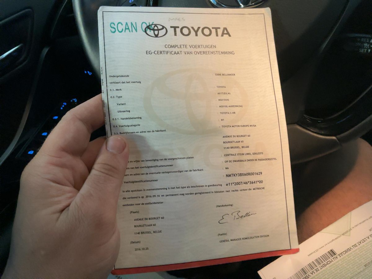 Toyota C-HR d'occasion