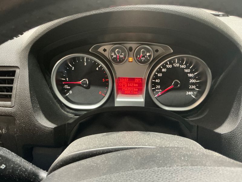 Ford Kuga 2.0 TDCi Titanium 2010 – снимка 4