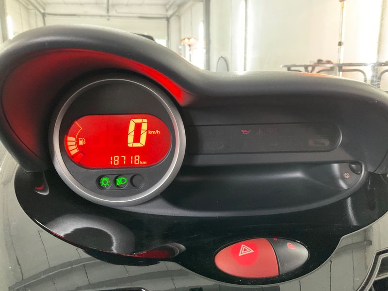 Renault Twingo 1.2 Paris — zdjęcie 13