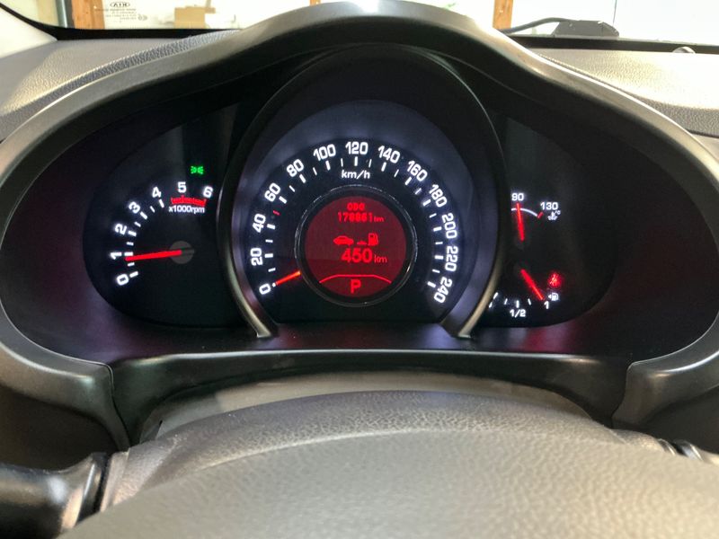 Kia Sportage 2.0 CRDi Spirit 4WD 2013 – снимка 19