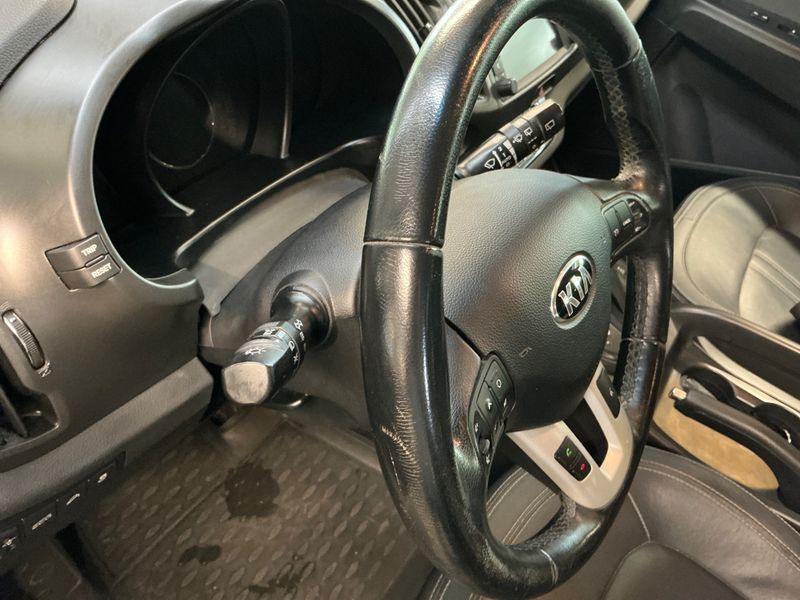 Kia Sportage 2.0 CRDi Spirit 4WD 2013 – снимка 26