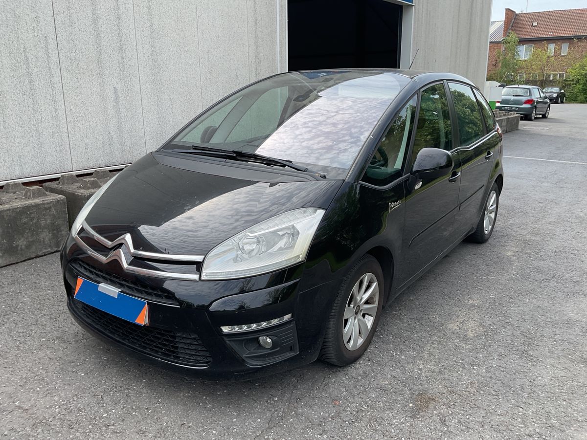 Citroen C4 2011 — photo 1