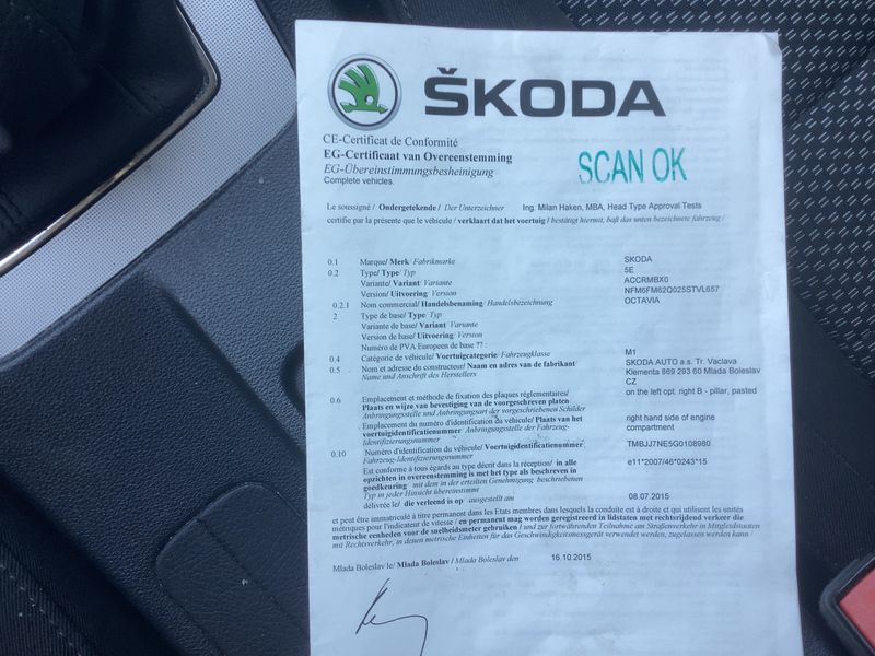Skoda Octavia 2.0 TDI Ambition 2015 – снимка 22
