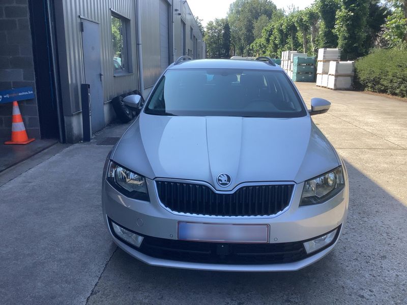 Skoda Octavia 2.0 TDI Ambition 2015 – снимка 14