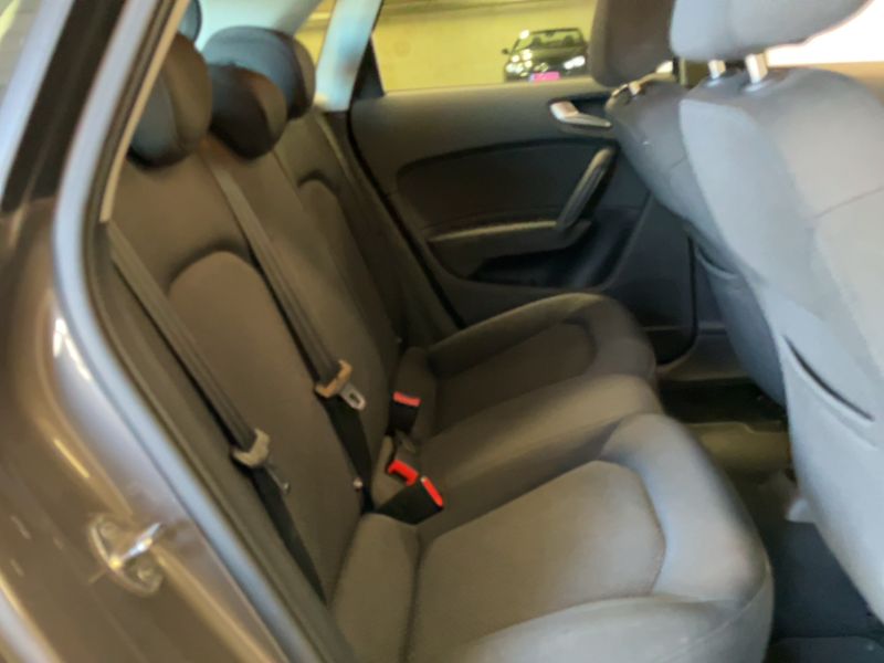 Audi A1 Sportback 1.4 TDI — zdjęcie 14