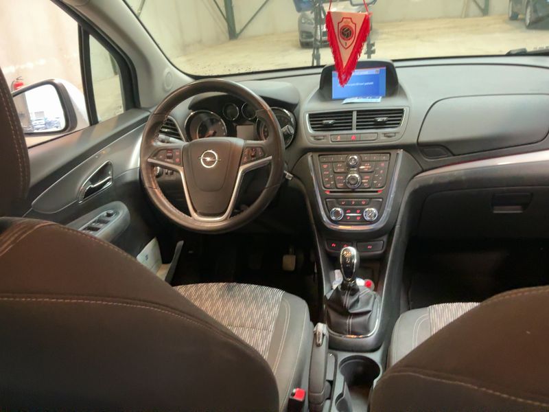 Opel Mokka 1.6 Edition ecoFlex — zdjęcie 12