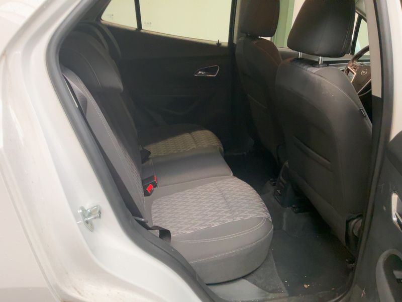 Opel Mokka 1.6 Edition ecoFlex — zdjęcie 14