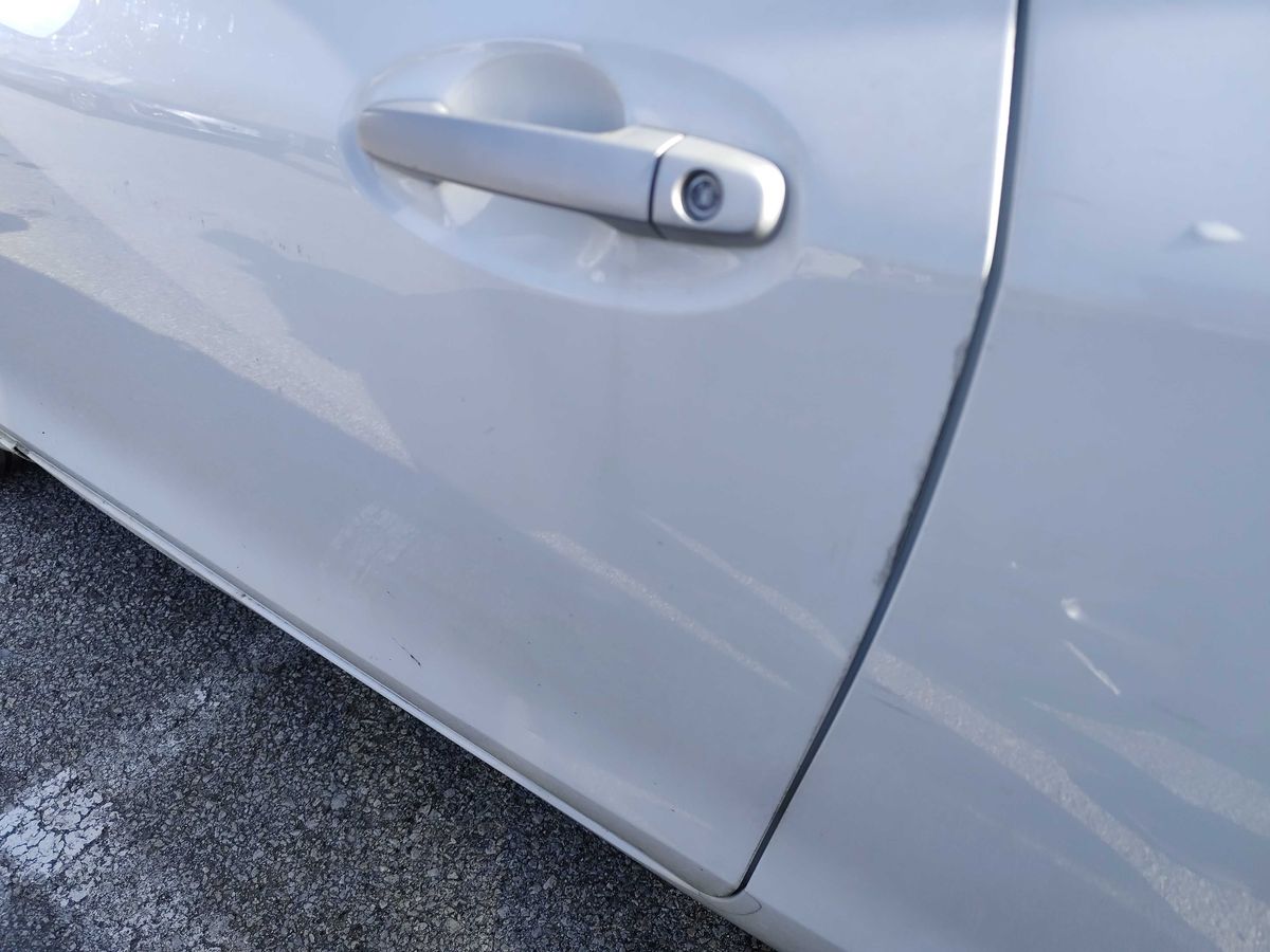 Toyota Yaris 2010 — photo 23