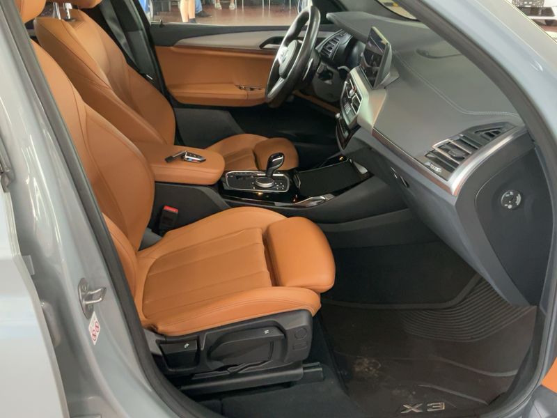 BMW X3 xDrive 20d Mild-Hybrid M Sport — zdjęcie 11