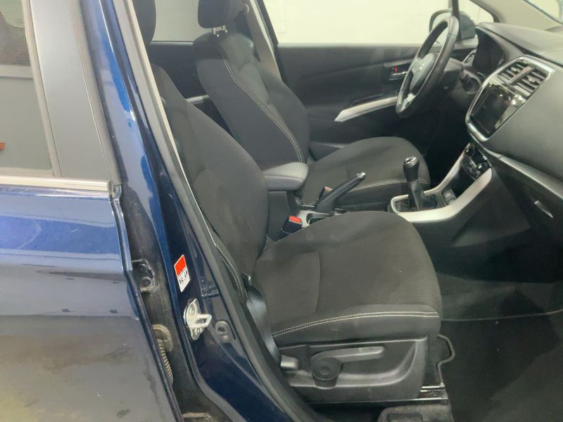 Suzuki SX4 S-Cross 1.0 BoosterJet Cool 2WD — zdjęcie 11