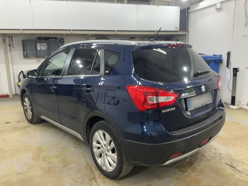 Suzuki SX4 S-Cross 1.0 BoosterJet Cool 2WD — zdjęcie 3