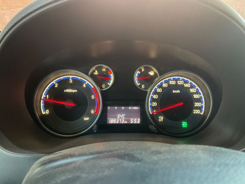 Fiat Sedici 2.0 JTDM Multijet Emotion 4x4 — zdjęcie 4