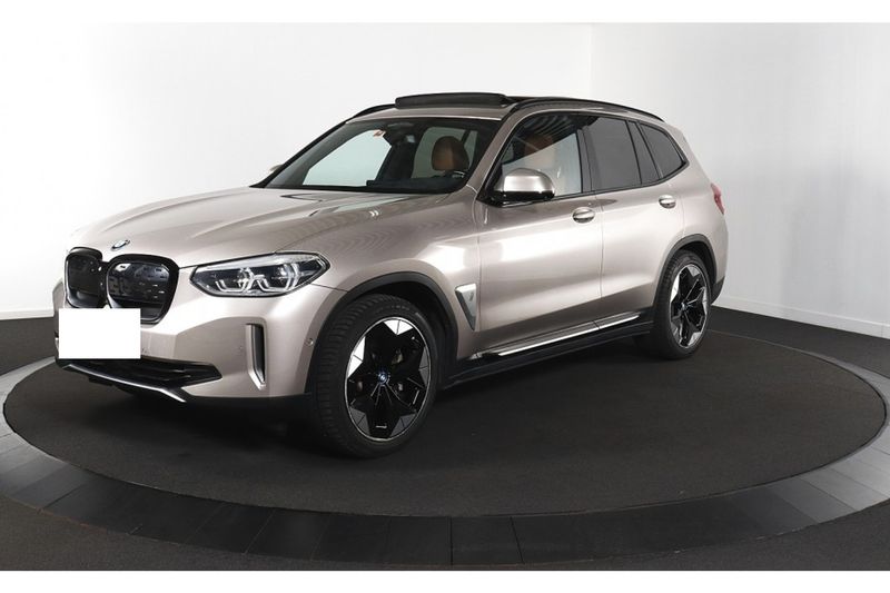 iX3 electric drive 210 kW Impressive