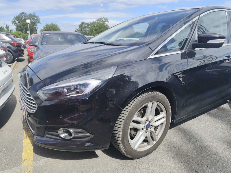 Ford S-Max 2.0 TDCi Titanium — zdjęcie 2