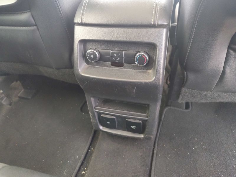 Ford S-Max 2.0 TDCi Titanium — zdjęcie 16