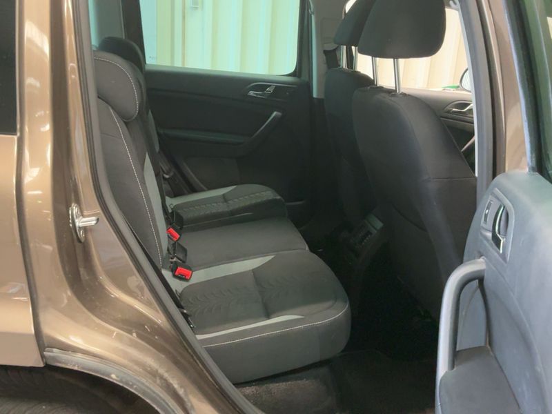 Skoda Yeti 2.0 TDI Adventure 4x4 — zdjęcie 14