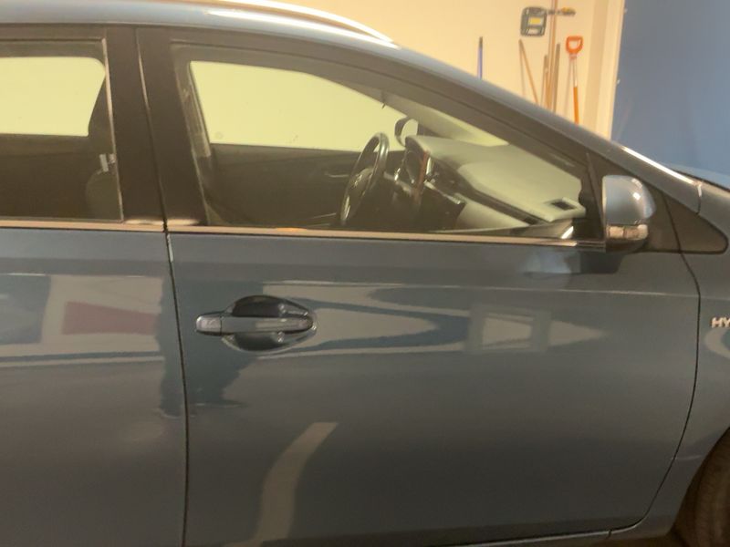 Toyota Auris Touring Sports 1.8 Hybrid Active — zdjęcie 7